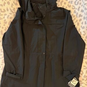 NWT Gallery Womens Packable Lightweight Raincoat